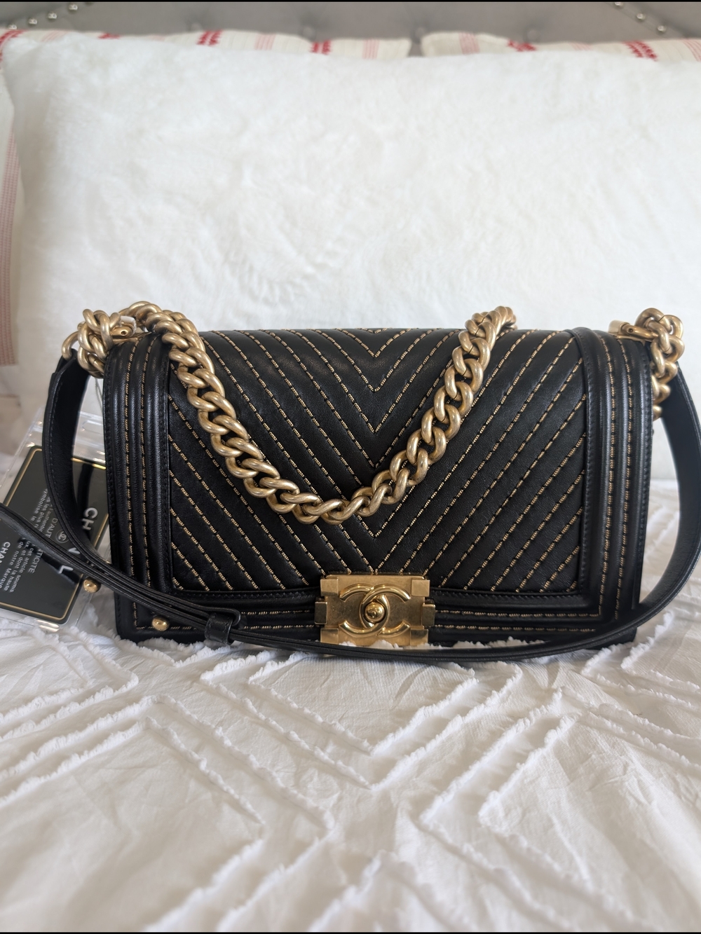 CHANEL Black Chevron Quilted Shoulder Bag Karl lagerfeld Edition - Picture 8 of 10